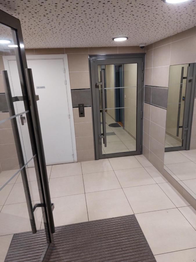 Apparemment Cosy Avec Parking Exterieur Gratuit Apartment Олне су Боа Екстериор снимка